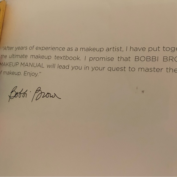 Bobbi BrownMakeup Manual - Picture 3 of 5